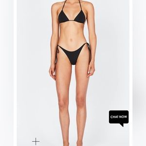 Triangl black bikini